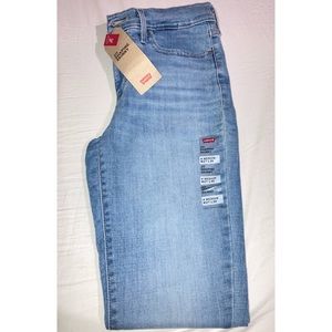 Levi’s 311 Shaping Skinny Jean